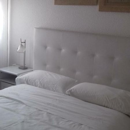 Pension Room Pamplona Szoba fotó