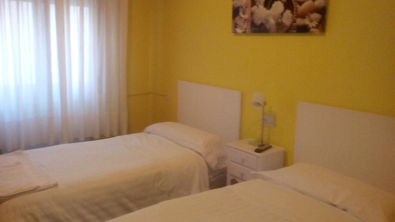 Pension Room Pamplona Kültér fotó