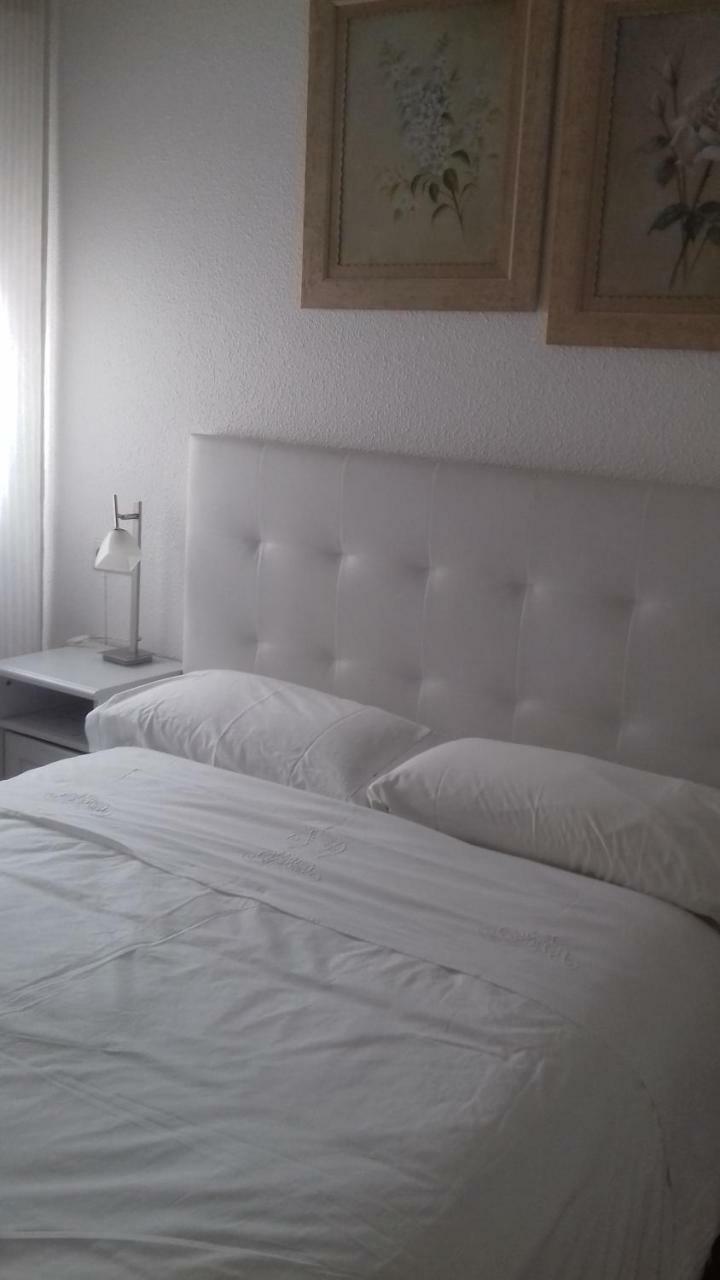 Pension Room Pamplona Szoba fotó